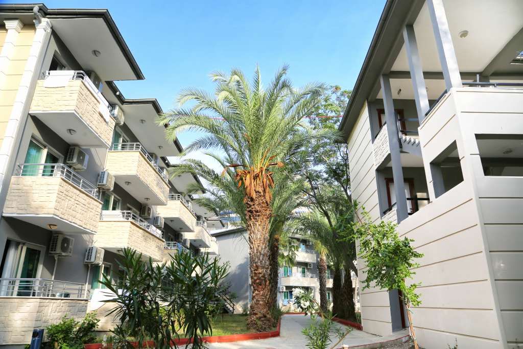 Bayar Garden Holiday Village фото 23