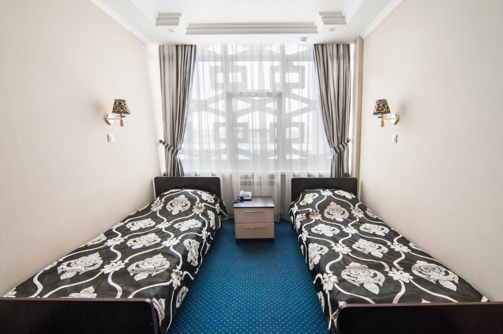 Express Hotel & Hostel фото 0