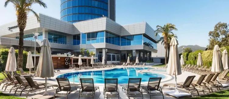 Фото отеля Wyndham Grand İzmir Özdilek
