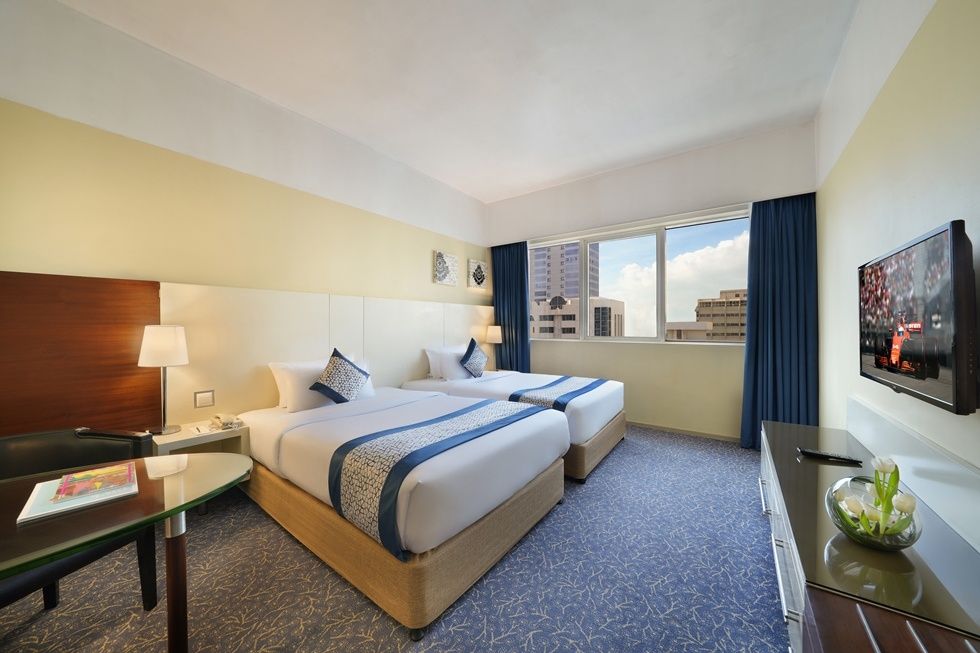 Kingsgate Hotel by Millennium фото 23