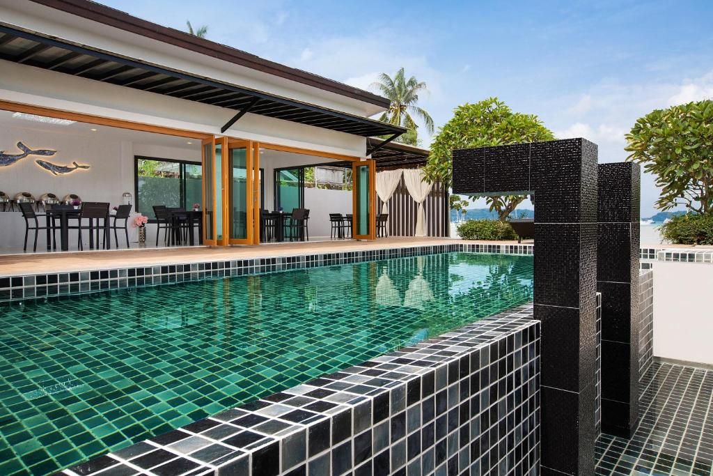 Andaman Seafront Villa Phuket фото 1