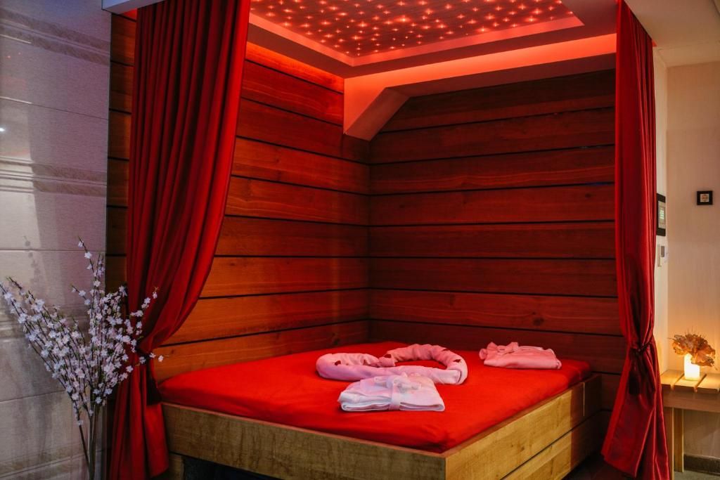 Wellness & Spa Hotel ACD фото 38