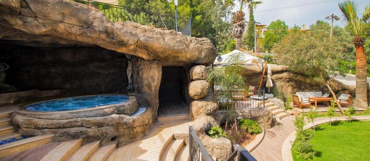 Фото отеля Amossia Elite Boutique Hotel