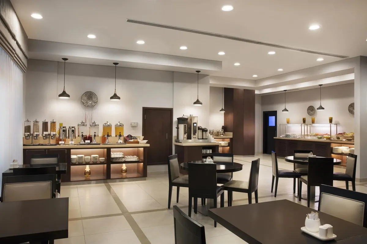Holiday Inn Express Dubai Safa Park фото 4