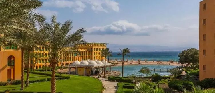 Фото отеля Strand Beach Resort