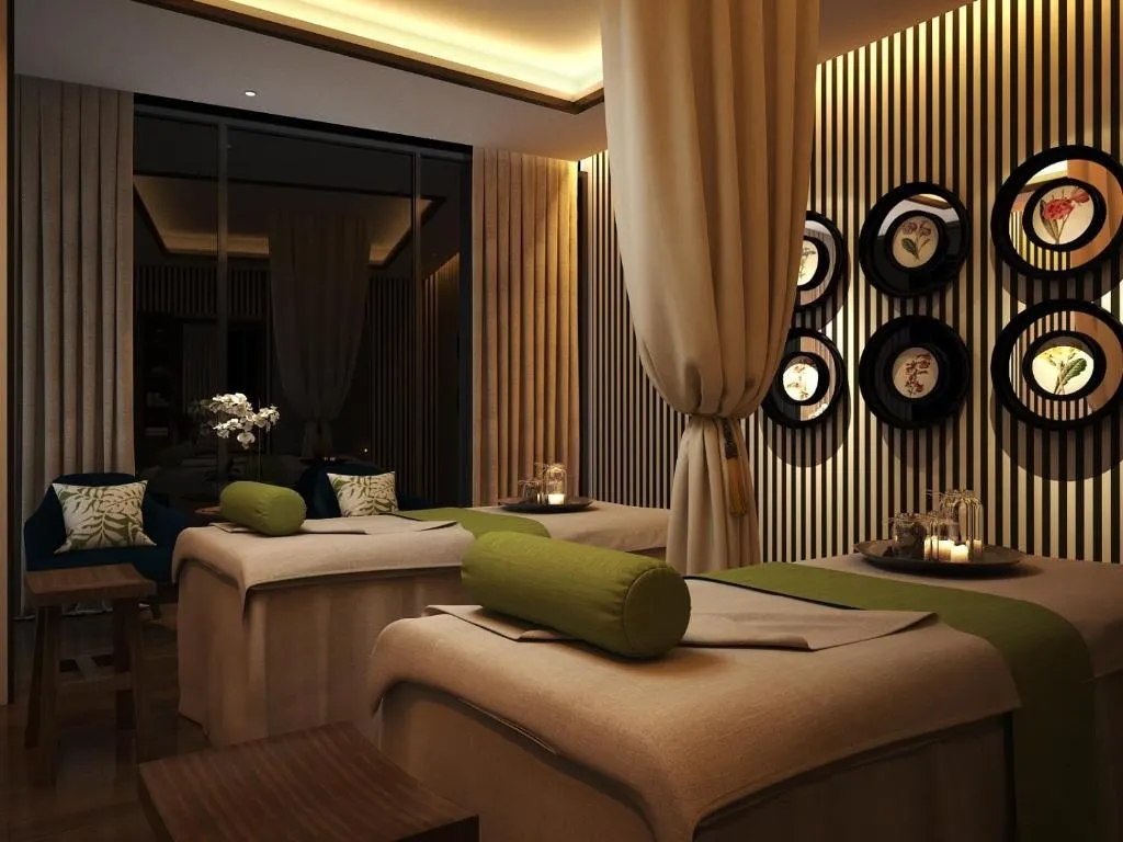 Maximilan Danang Beach Hotel фото 12