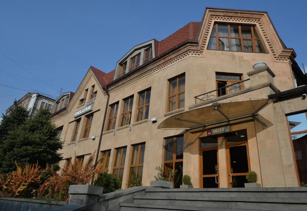 Deluxe Hotel Yerevan фото 47