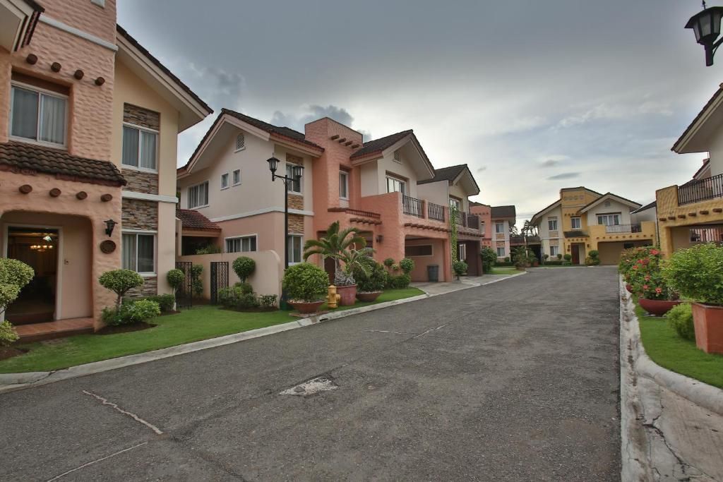 Crown Regency Suites Mactan фото 29