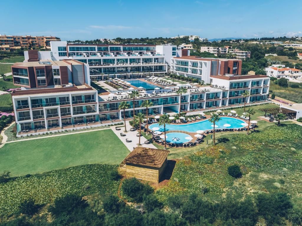 Iberostar Selection Lagos Algarve (Yellow Lagos Meia Praia) фото 11