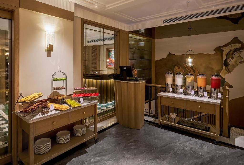 La Siesta Premium Saigon Central фото 43