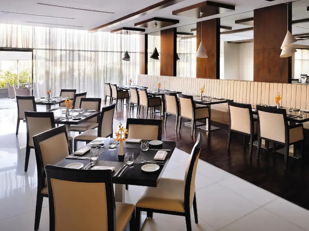 Movenpick Hotel Apartments Al Mamzar Dubai фото 4