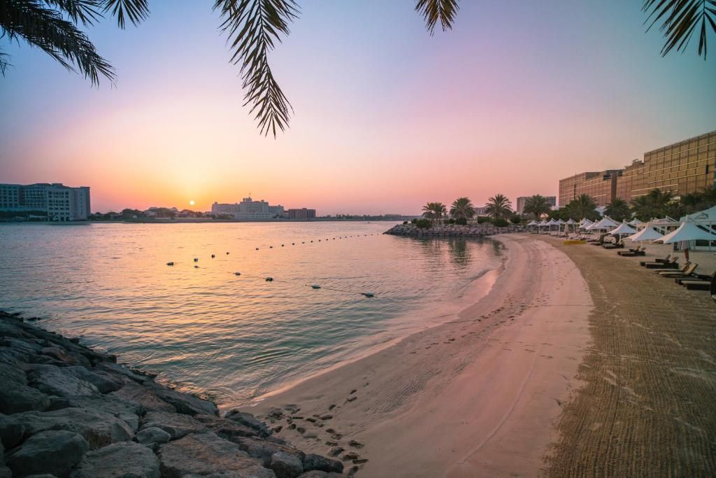 Traders Hotel, Qaryat Al Beri, Abu Dhabi фото 31