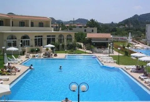 Фото отеля Summerland hotel & bungalows