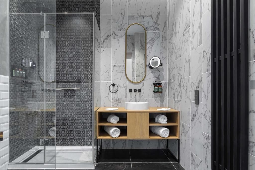 The Basilian Minsk, Curio Collection By Hilton фото 31