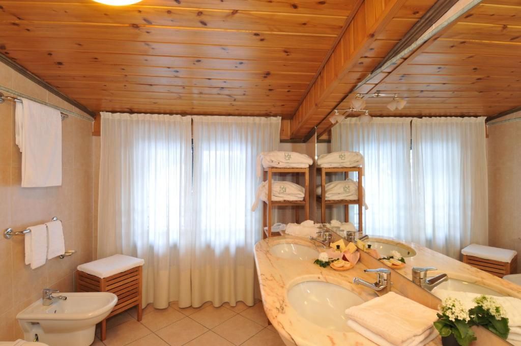 Hotel Miramonti  a Madonna di Campiglio фото 12