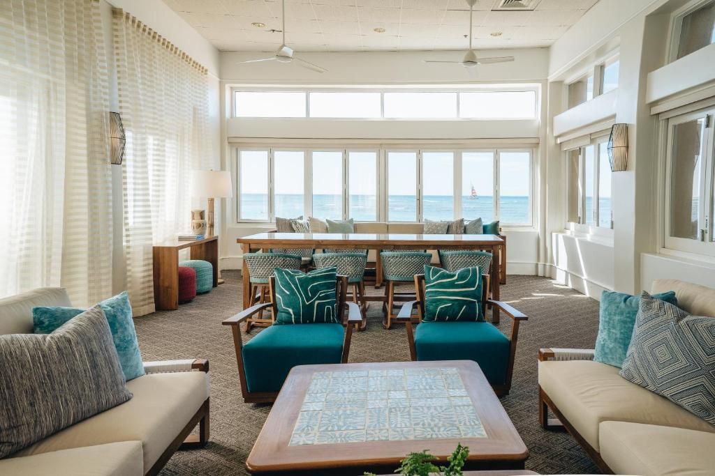 The New Otani Kaimana Beach Hotel фото 55