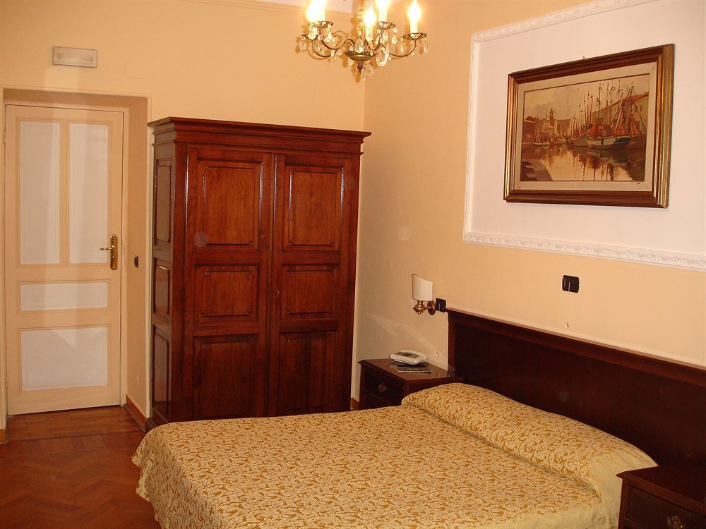 Grand Hotel & Des Anglais "Parcheggio gratuito" фото 32