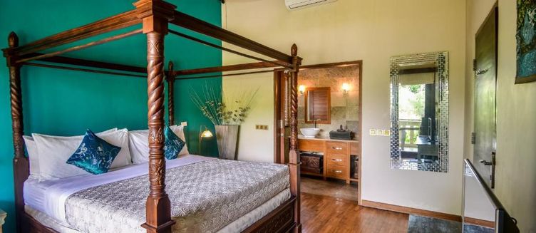Фото отеля Bali Mystique Hotel and Apartments