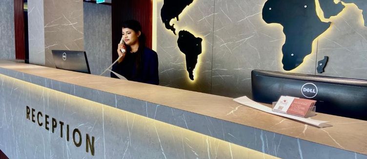 Фото отеля Concorde Inn Hotel