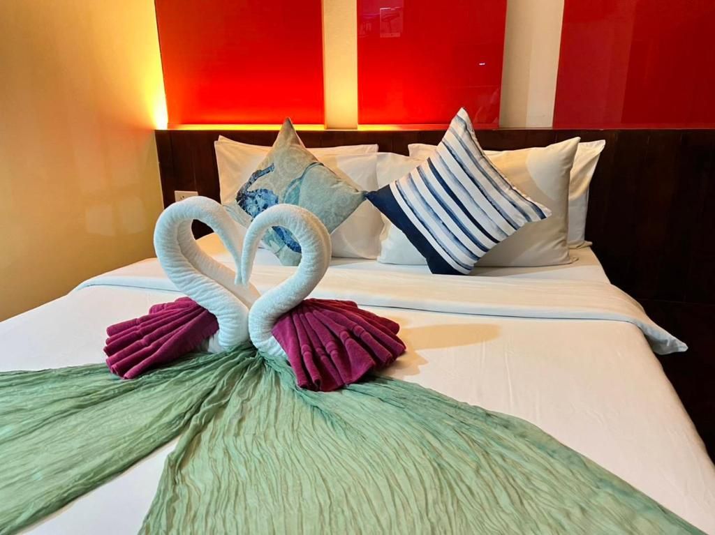 The Chilli Patong Beach Hotel фото 46