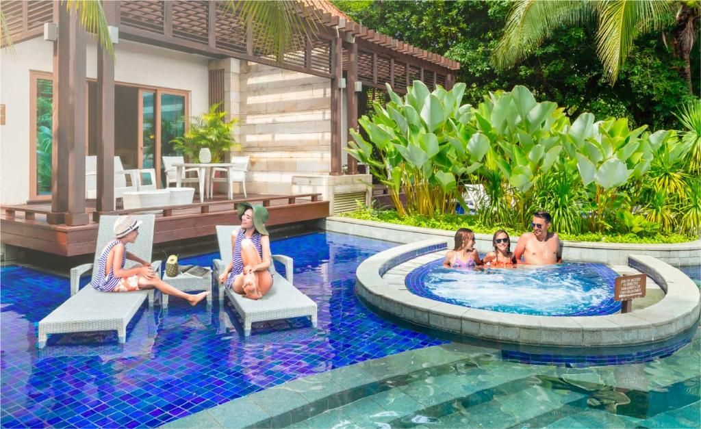 Resorts World Sentosa - Beach Villas фото 38