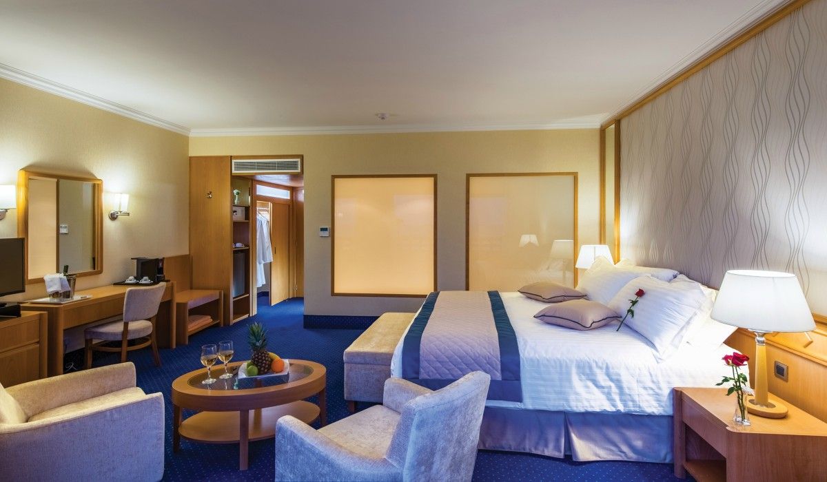 Constantinou Bros Athena Royal Beach Hotel фото 40