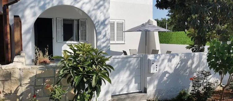 Фото отеля Paphos Gardens Apartments