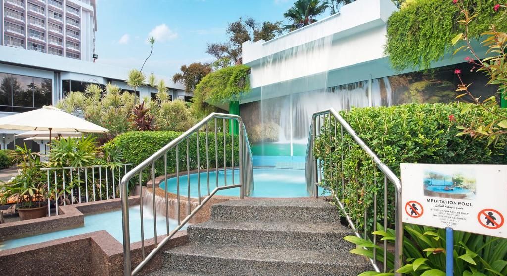 The Bayview Beach Resort фото 37