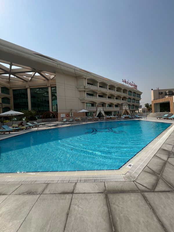 Mövenpick Grand Al Bustan фото 19