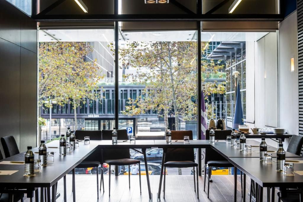 Holiday Inn Express Barcelona City 22@, an IHG Hotel фото 10