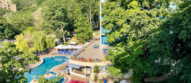 Фото отеля Holiday Park Hotel