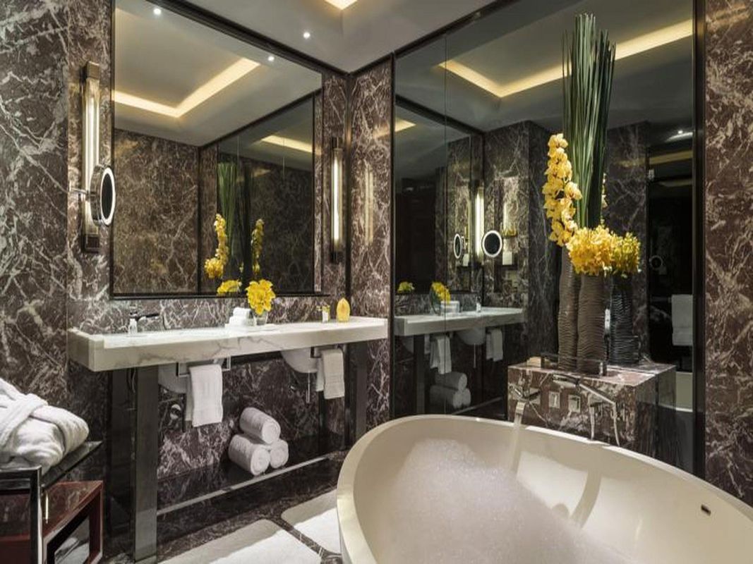 Four Seasons Hotel фото 15