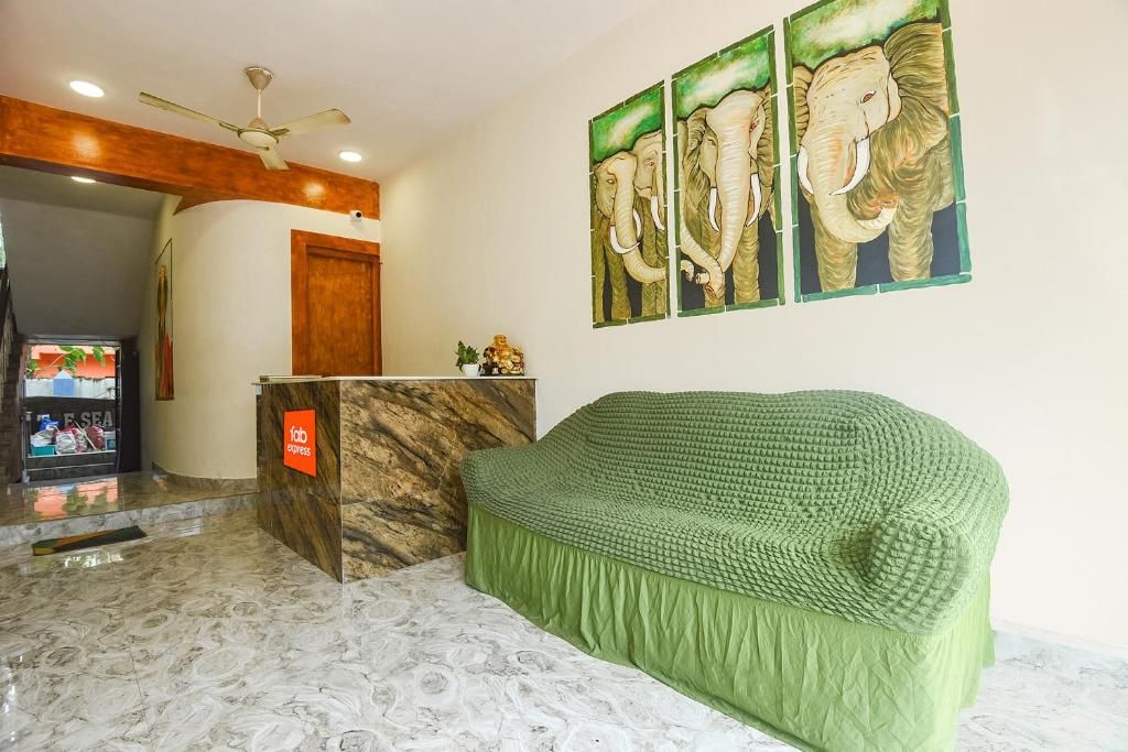 FabHotel Grand Royal Palms фото 6
