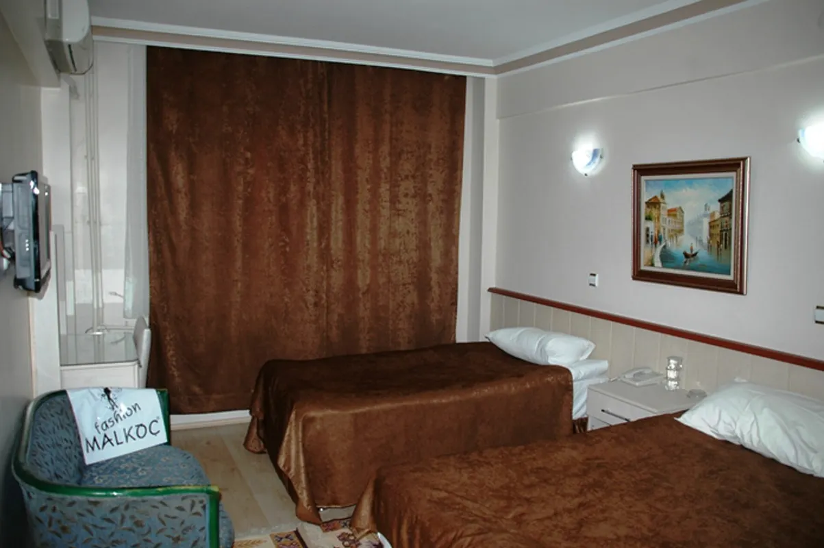 Malkoc Hotel фото 0