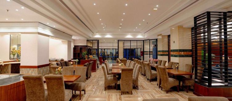Фото отеля Luxe Grand Hotel