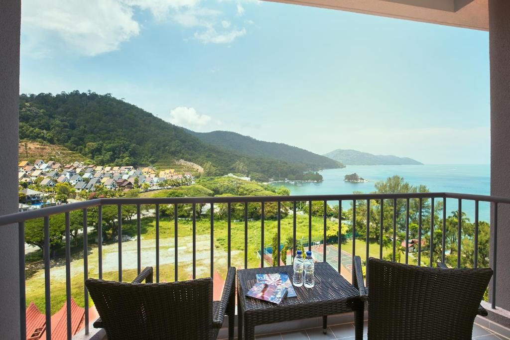 The Bayview Beach Resort фото 33