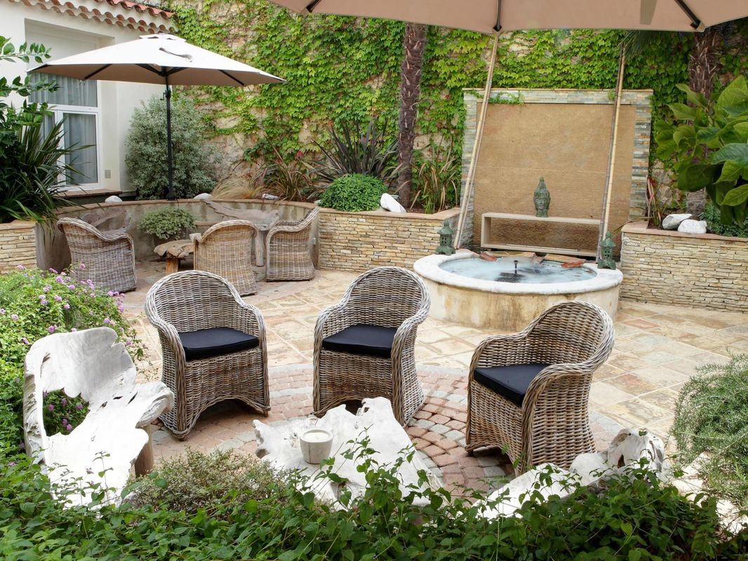 Best Western Plus Le Patio des Artistes Wellness Jacuzzi фото 18
