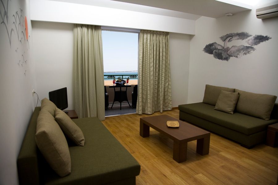Mediterranean Beach Resort фото 26