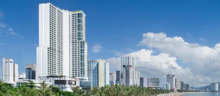 Фото отеля Vinpearl Condotel Beachfront Nha Trang