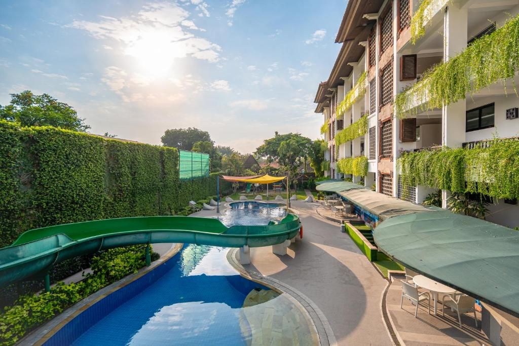 Prime Plaza Suites Sanur - Bali фото 48