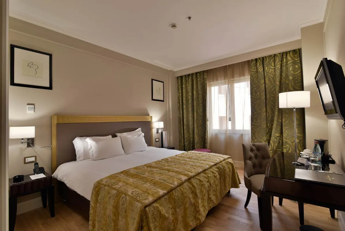 Grand Hotel Yerevan фото 2