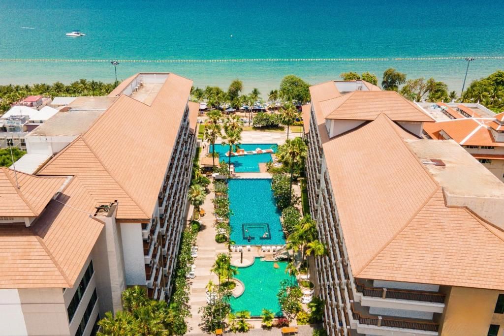 Welcome World Beachfront Resort фото 59