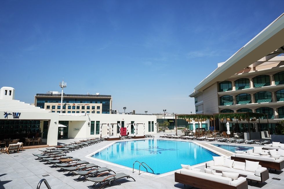 Mövenpick Grand Al Bustan фото 71