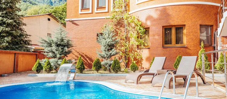 Фото отеля Гостевой дом «Alm House»