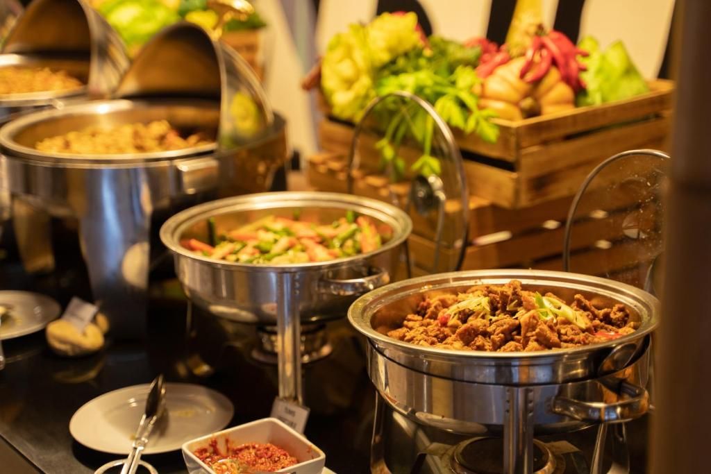 Bedrock Hotel Kuta Bali фото 11