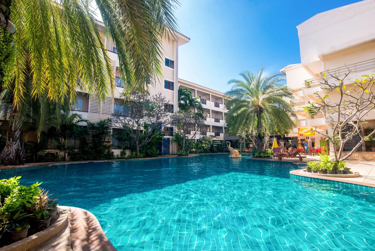 Sea Breeze Jomtien Resort фото 6