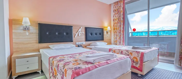 Фото отеля Ananas Hotel