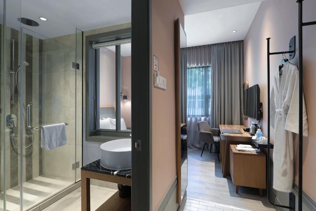 The Jesselton Hotel фото 2