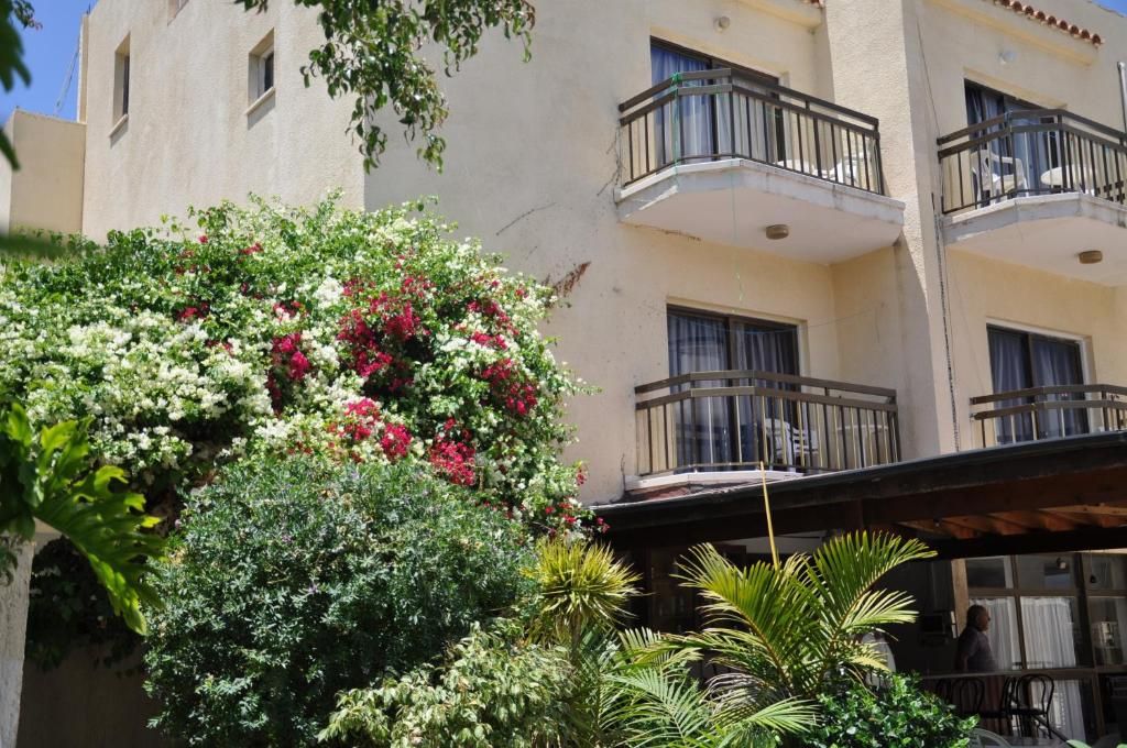 Mariela Hotel Apartments фото 33