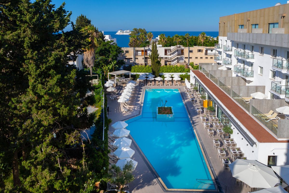 Anemi Hotel and Suites фото 0